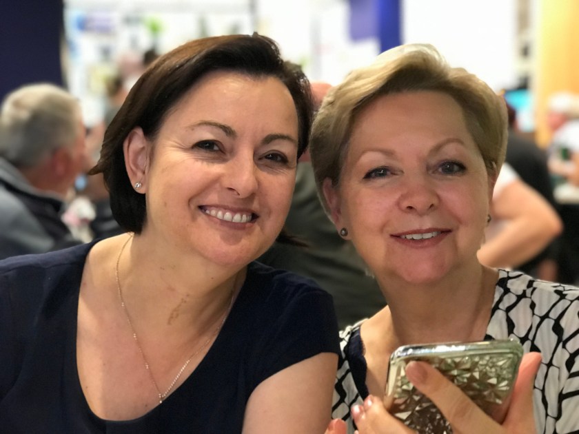 1.VeronicaandCarolynOct1st2018GreenhillsTheGreenRoomIMG_1818